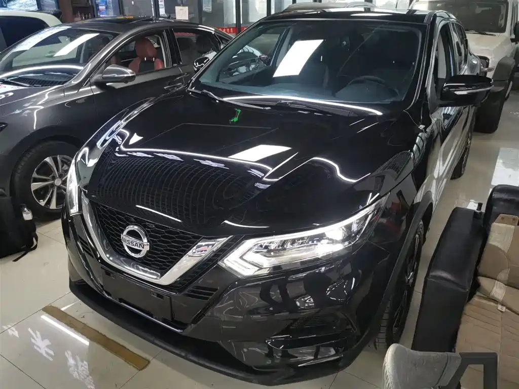 NISSAN QASHQAI 2019