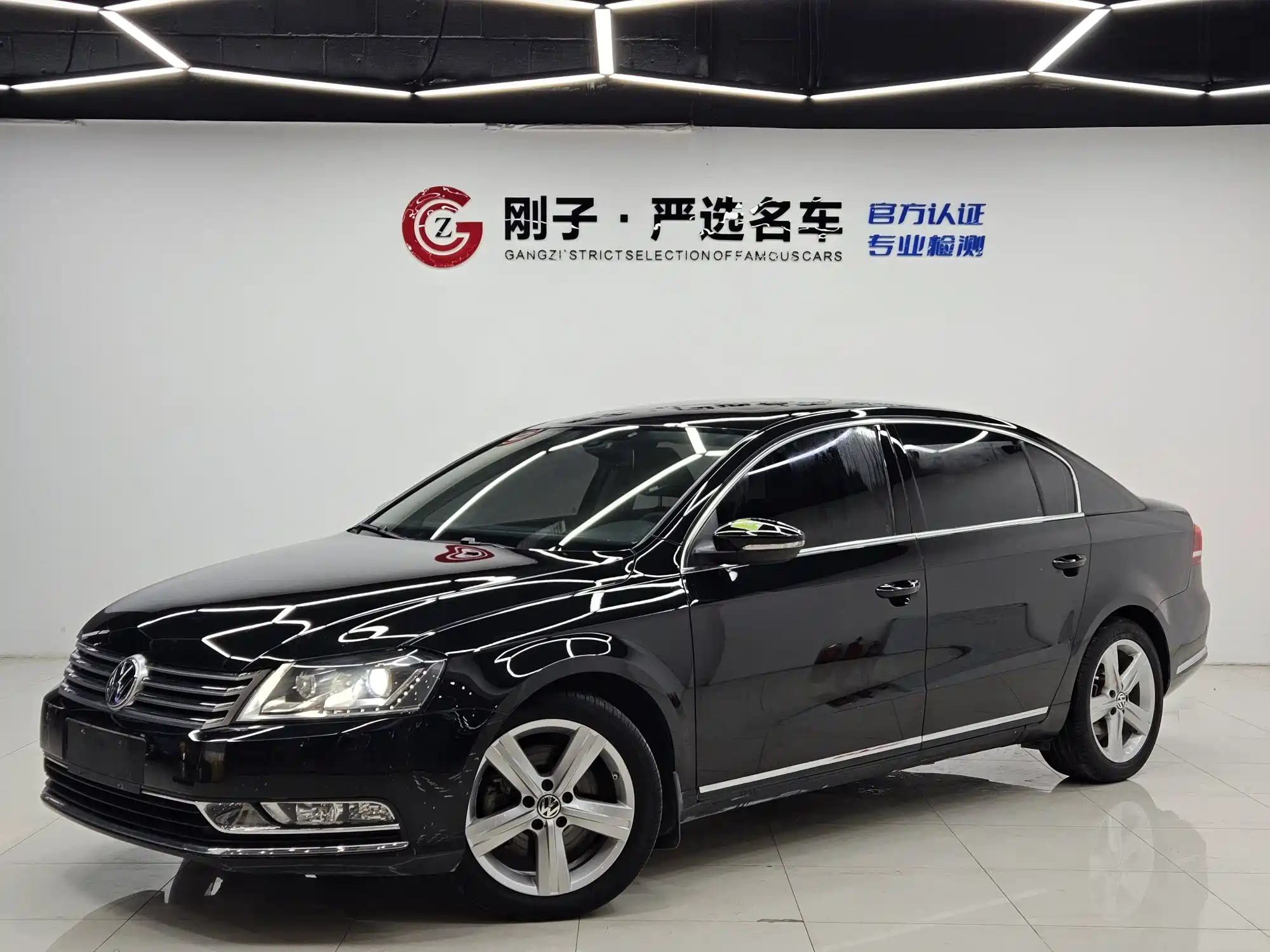 VOLKSWAGEN MAGOTAN 2016