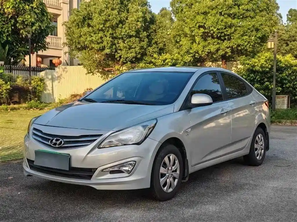 HYUNDAI RENA 2014