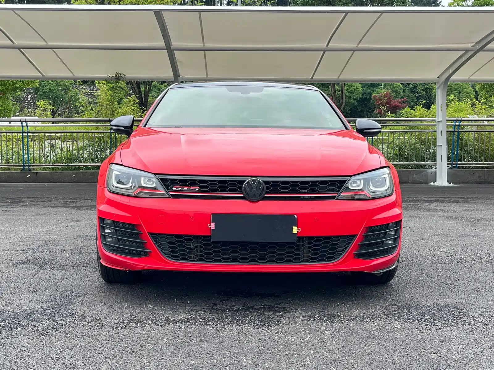 VOLKSWAGEN LAMANDO 2017