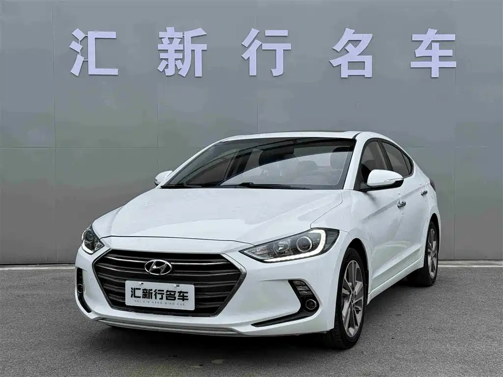 HYUNDAI ELANTRA