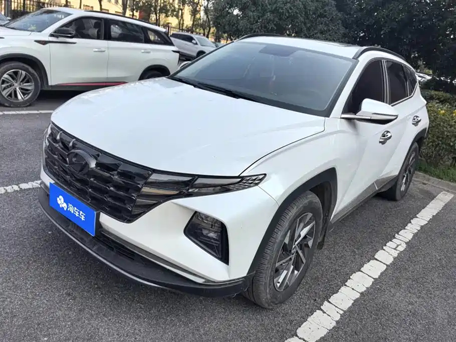 HYUNDAI TUCSON 2023