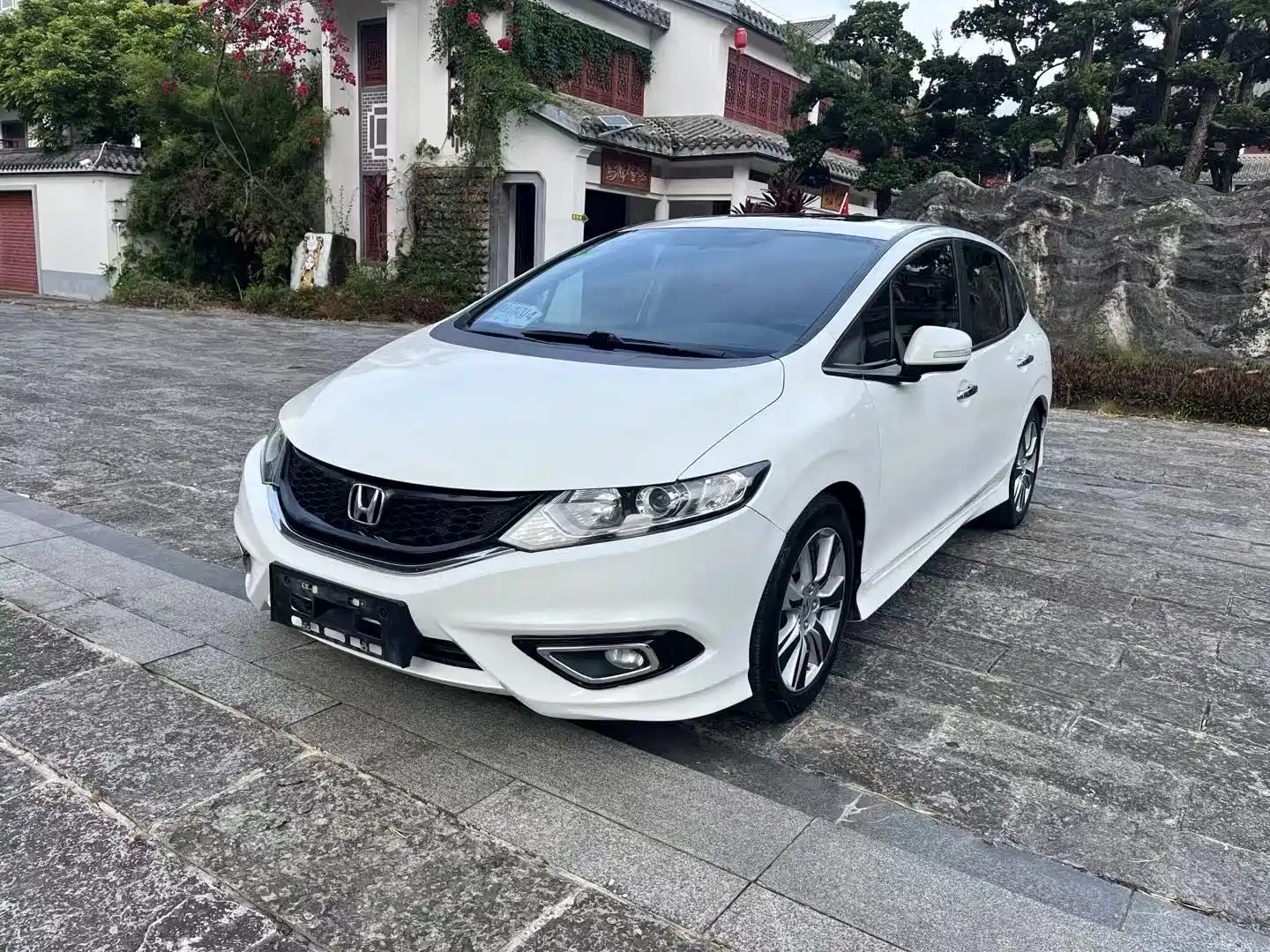 HONDA JED 2013