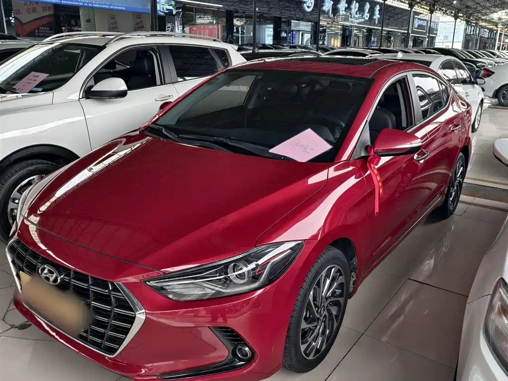 HYUNDAI ELANTRA
