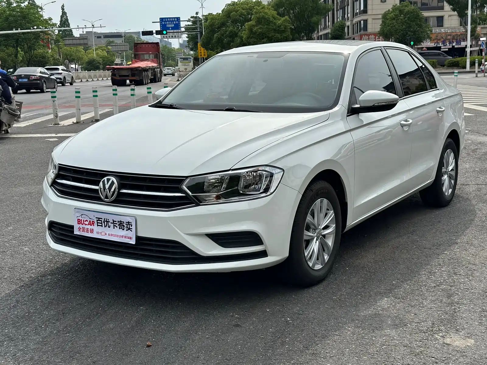 VOLKSWAGEN BORA 2018