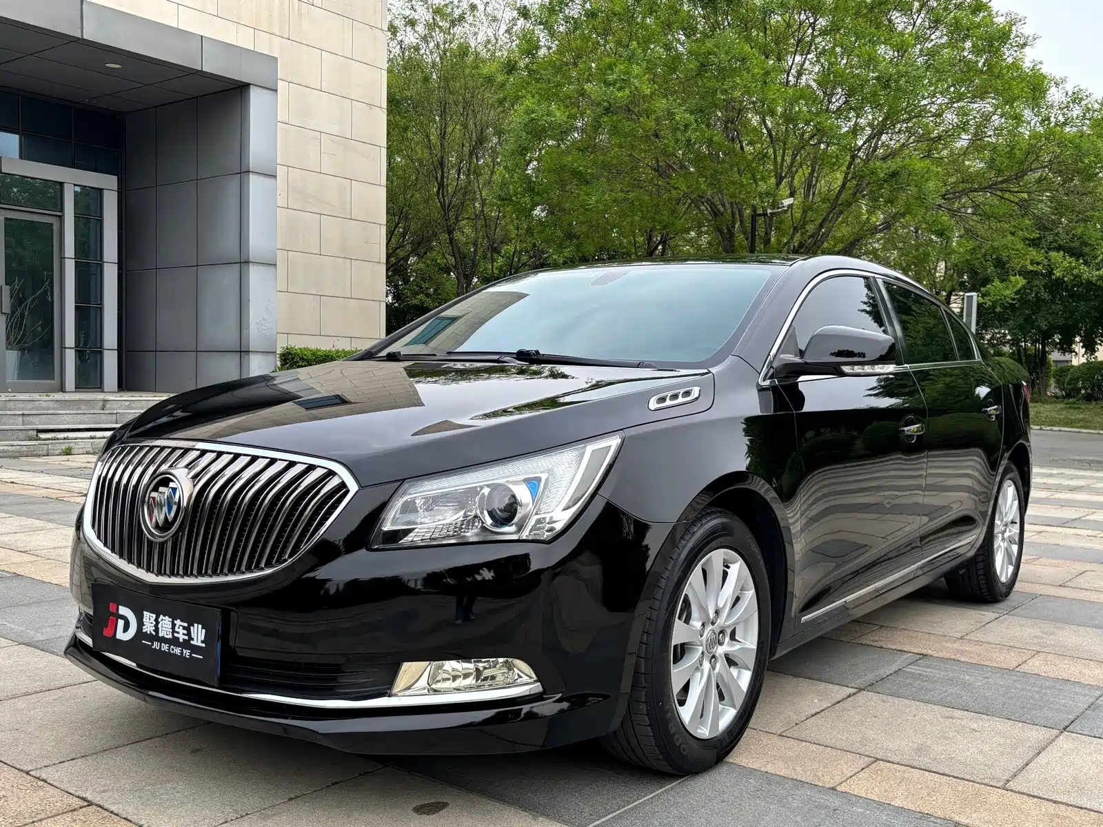 BUICK LACROSSE 2013
