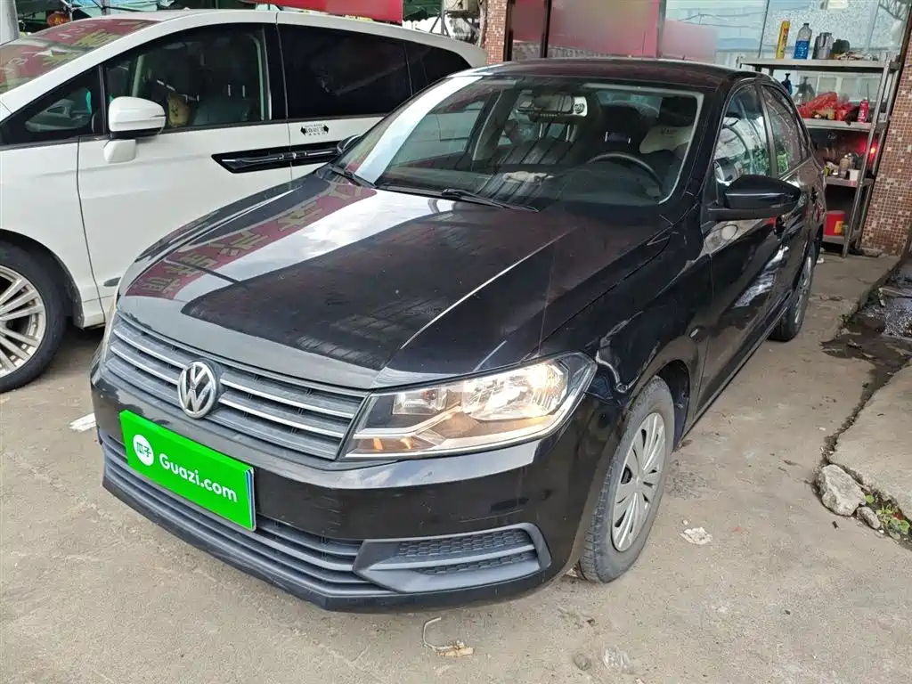 VOLKSWAGEN SANTANA 2021