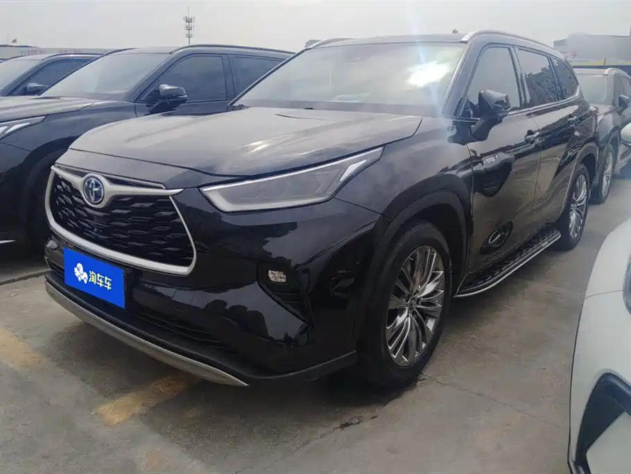 TOYOTA HIGHLANDER 2022