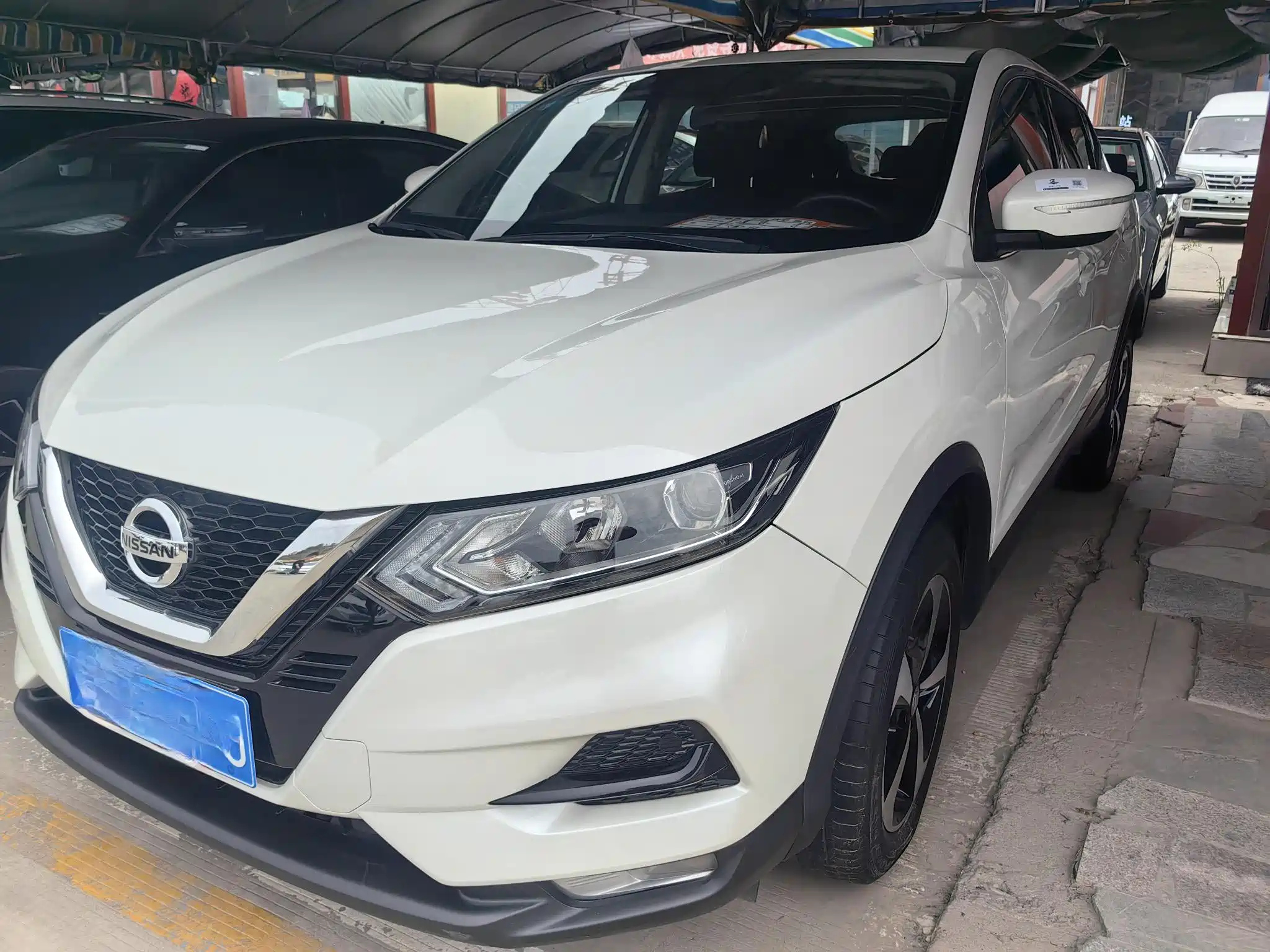 NISSAN QASHQAI 2019