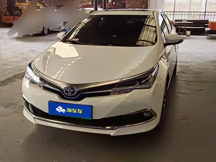 TOYOTA COROLLA DUAL ENGINE E+ 2019