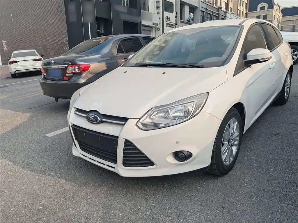 FORD FOCUS 2012