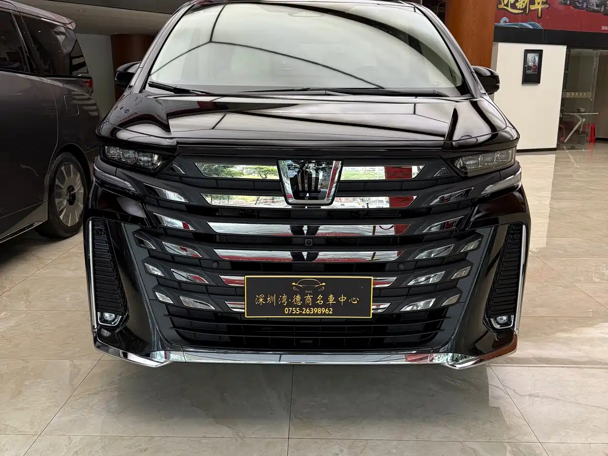 TOYOTA VELLFIRE 2024