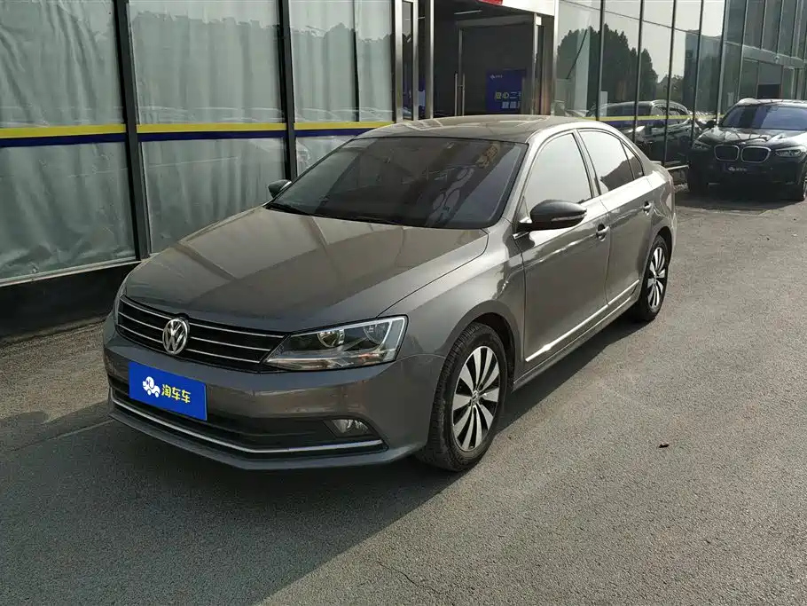 VOLKSWAGEN SAGITAR 2018