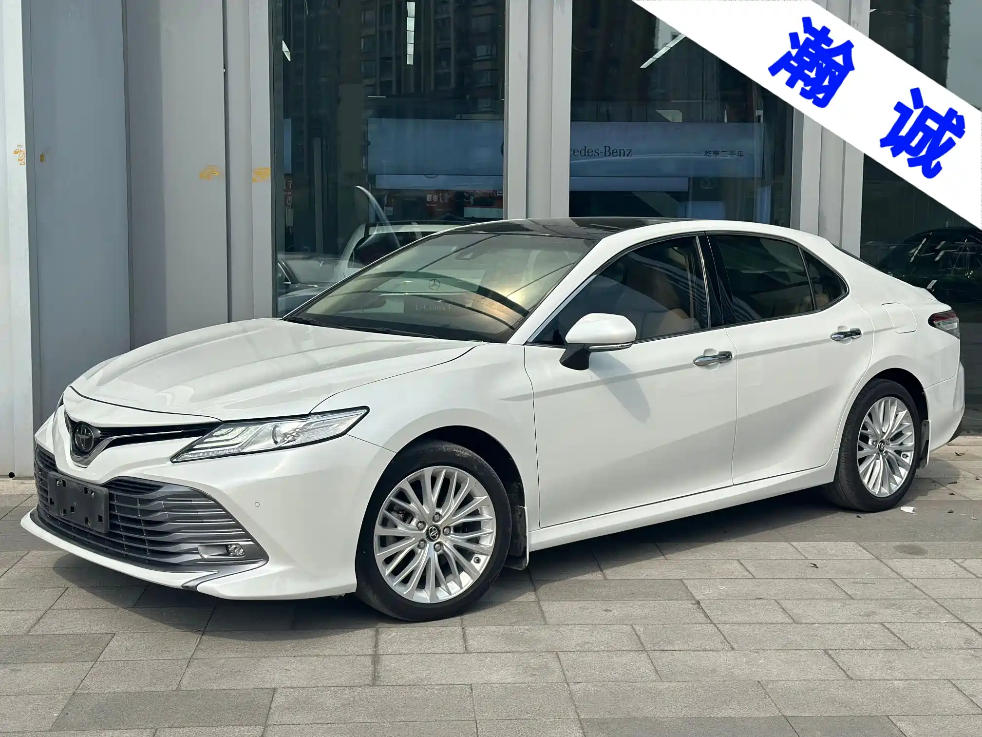 TOYOTA CAMRY 2019
