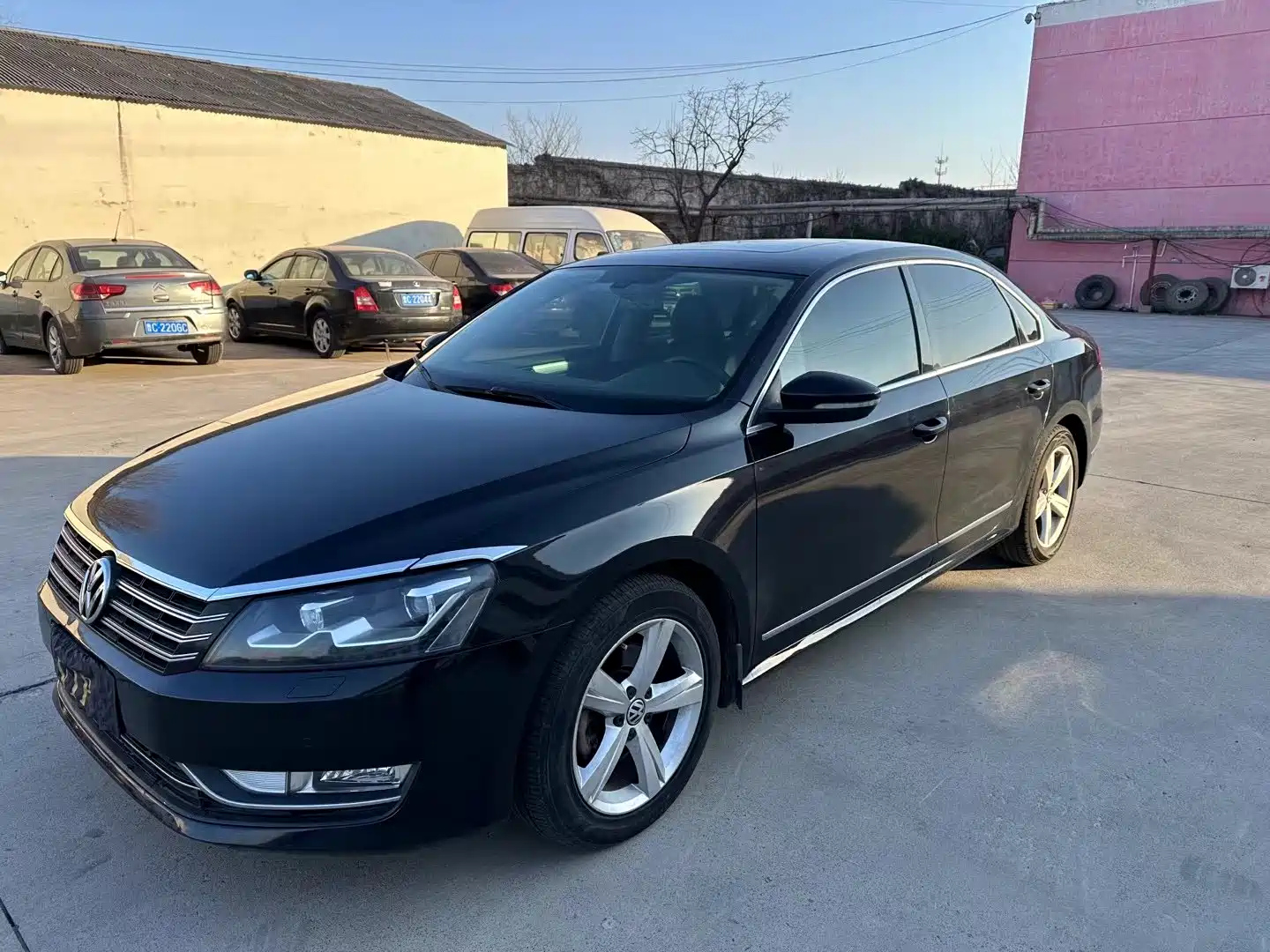 VOLKSWAGEN PASSAT