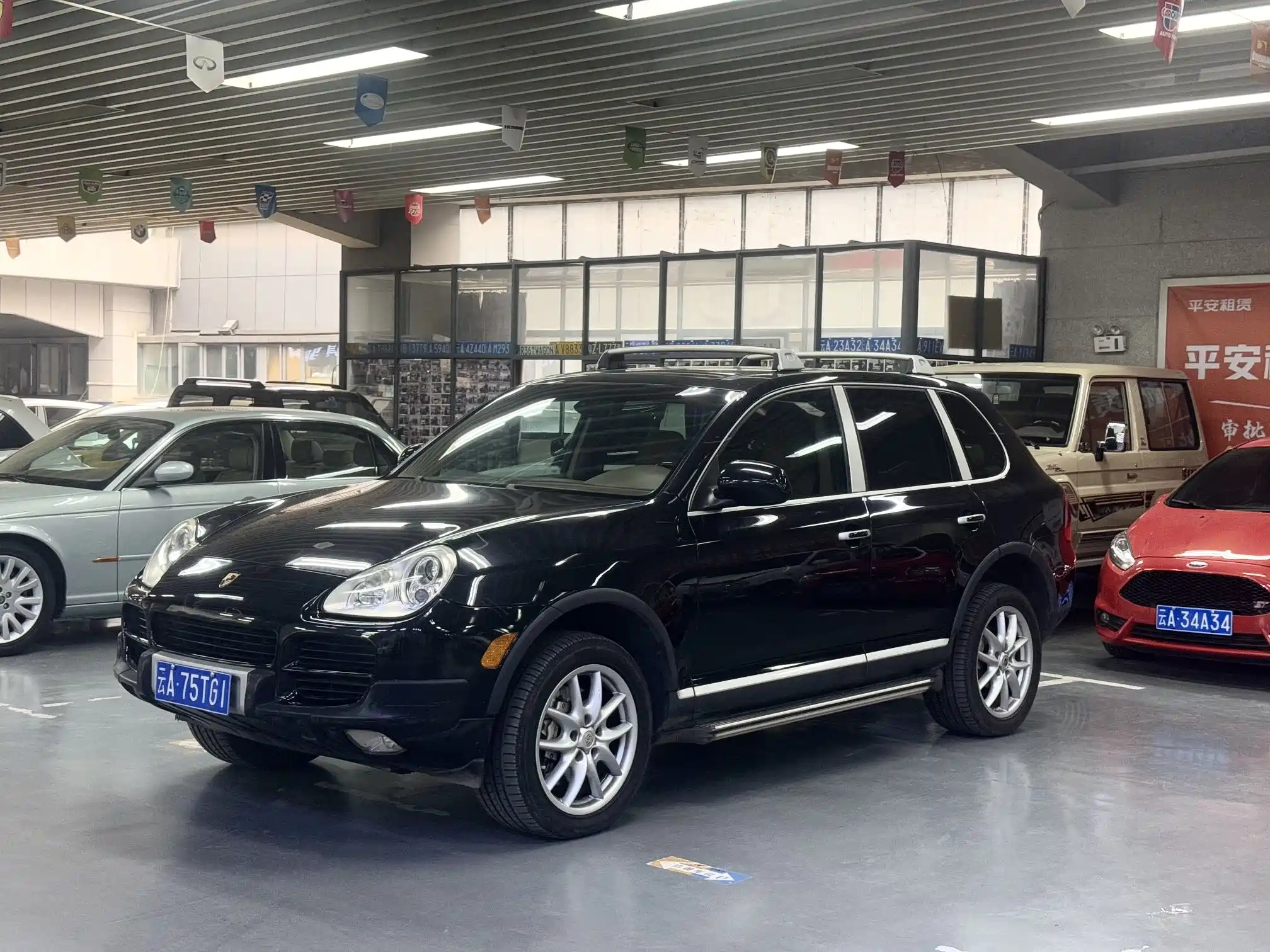 PORSCHE CAYENNE