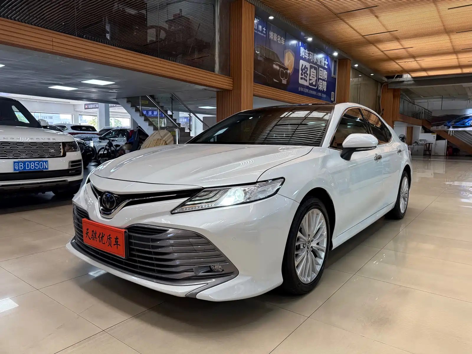 TOYOTA CAMRY 2019