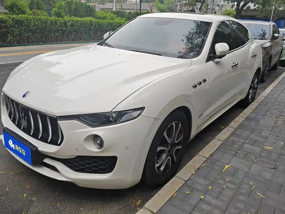 MASERATI LEVANTE 2018