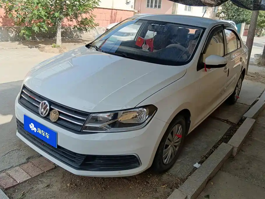 VOLKSWAGEN SANTANA 2016
