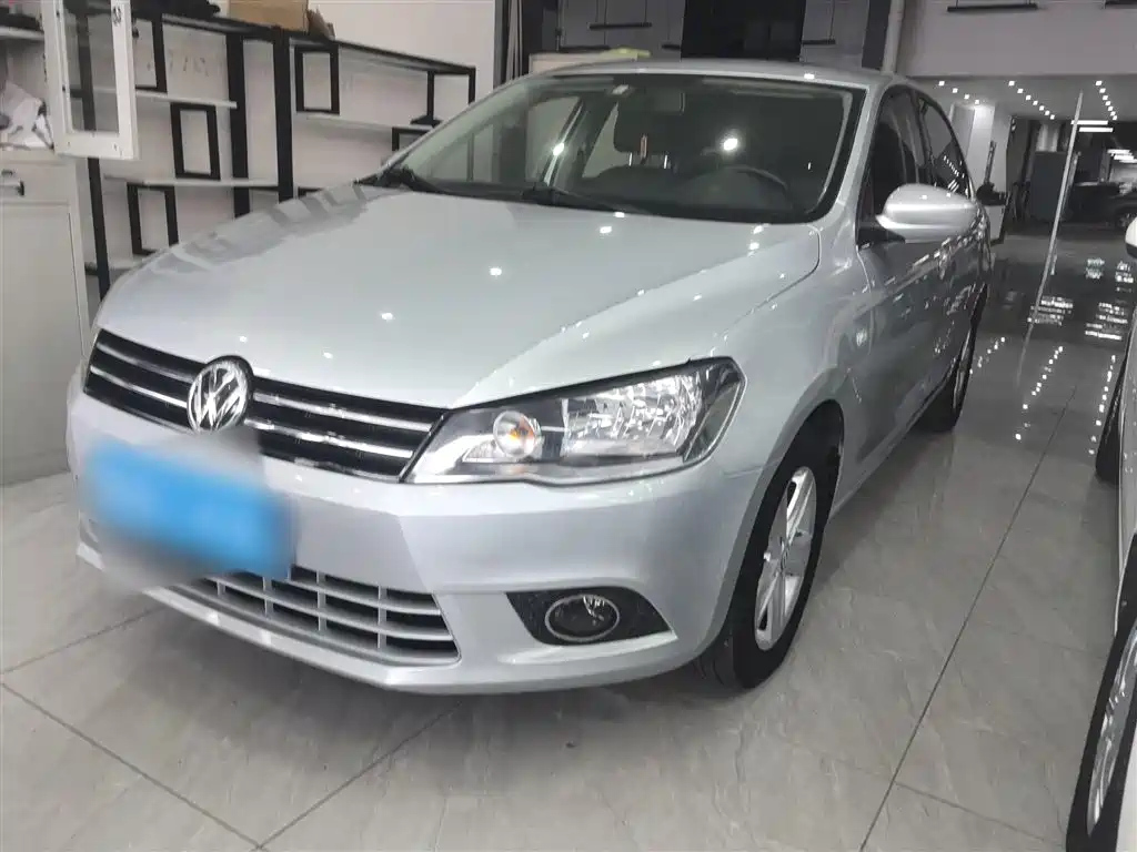 VOLKSWAGEN JETTA 2013