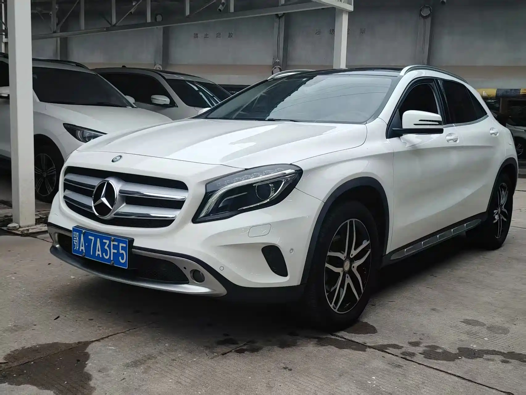 MERCEDES BENZ GLA 2016