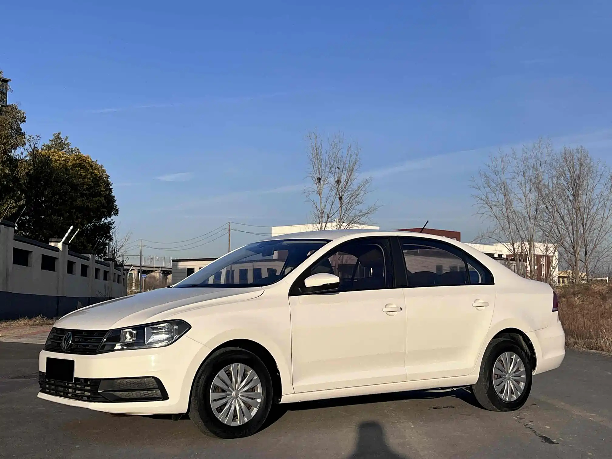 VOLKSWAGEN SANTANA 2019