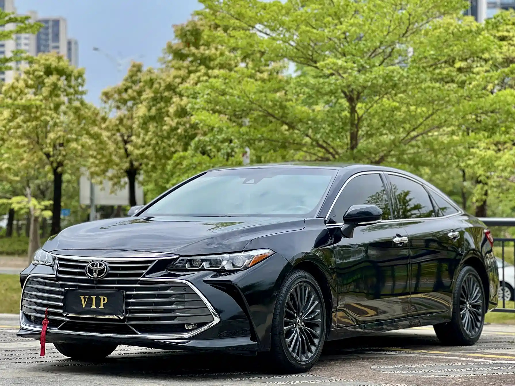 TOYOTA AVALON 2019