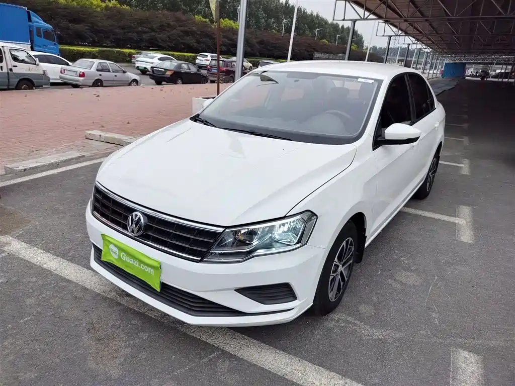 VOLKSWAGEN JETTA 2017