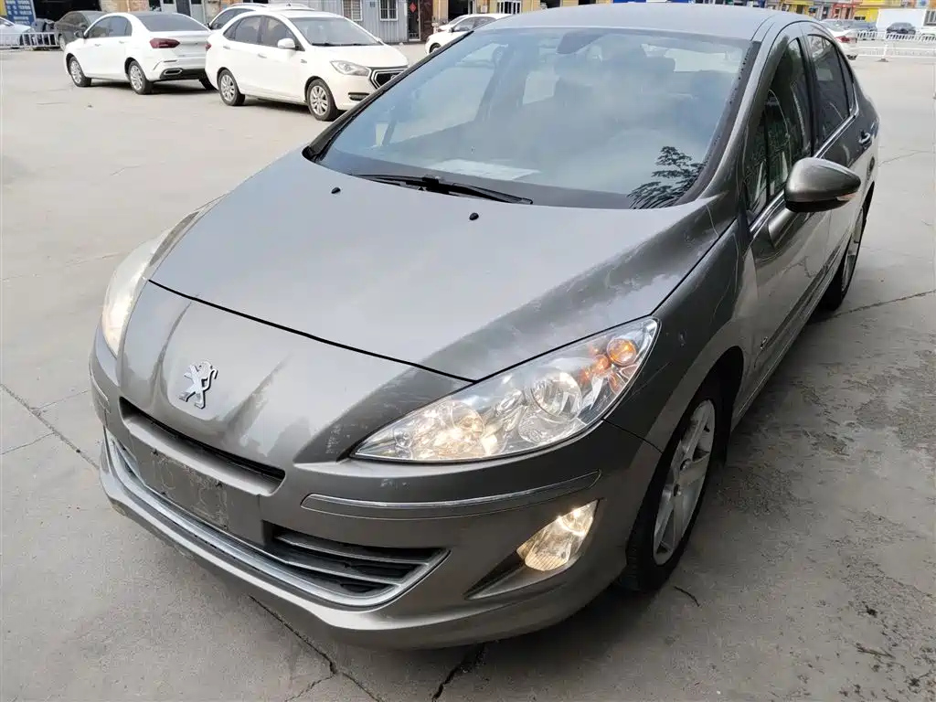 PEUGEOT 408 2013