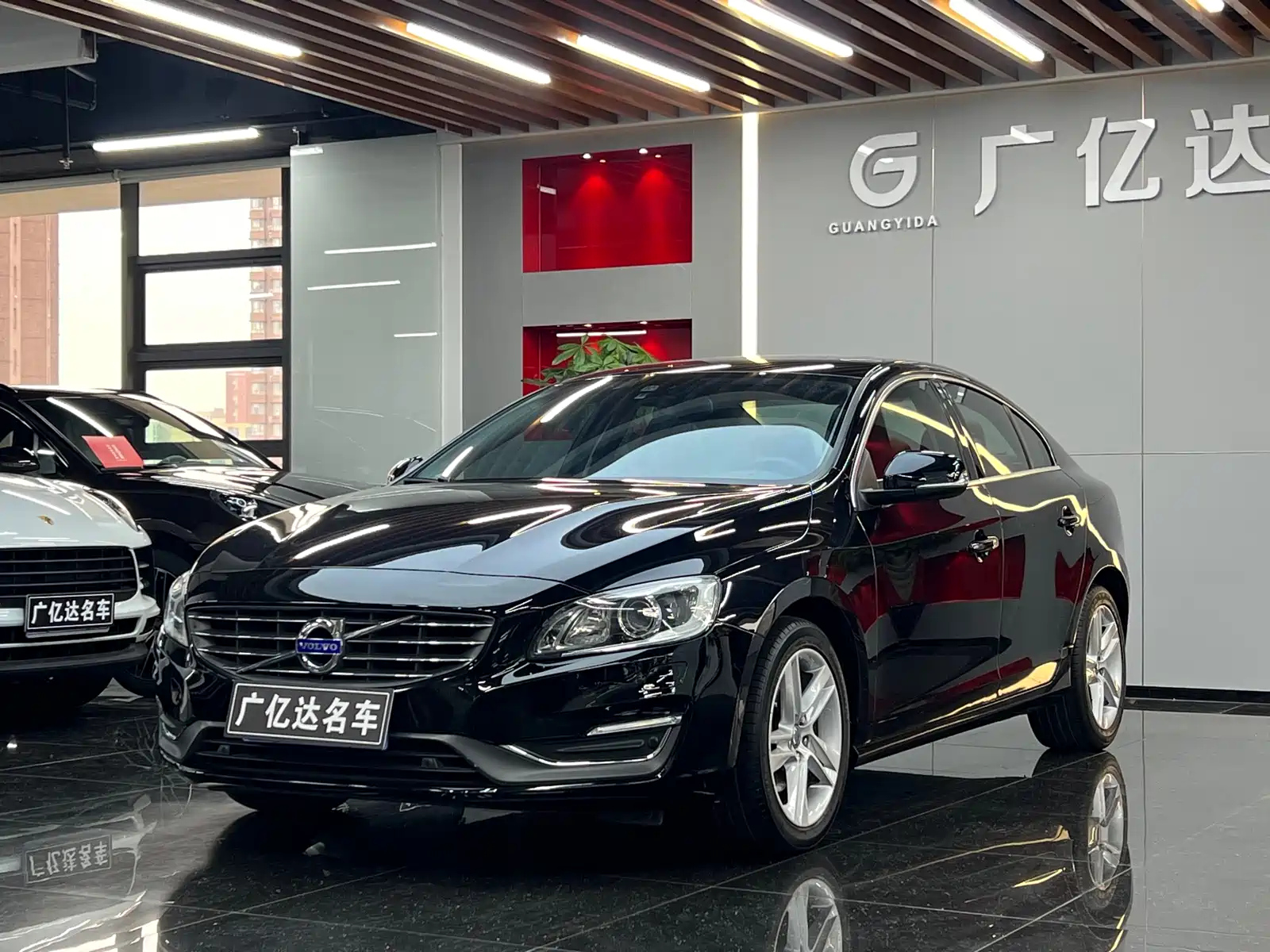 VOLVO S60 IMPORT 2014