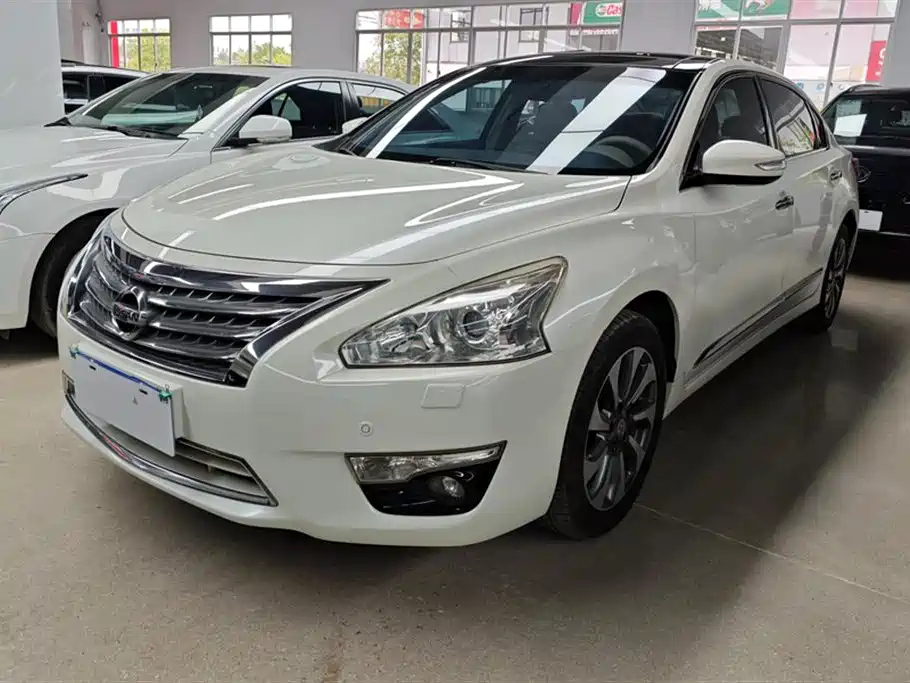NISSAN TEANA 2014