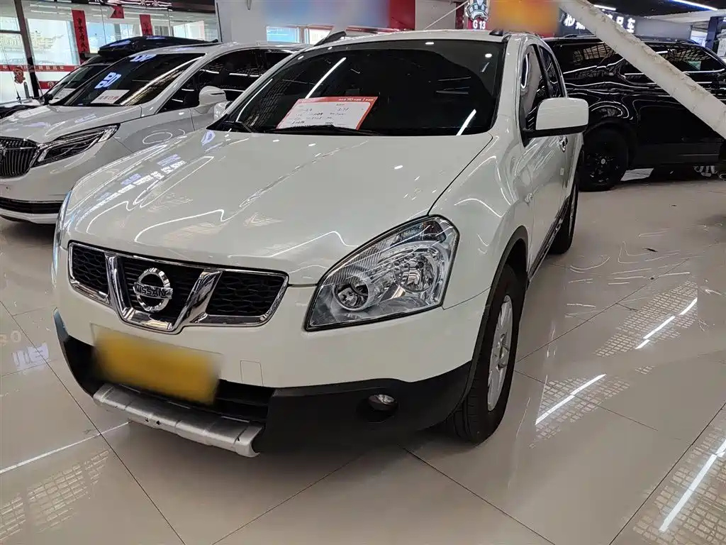 NISSAN QASHQAI 2012