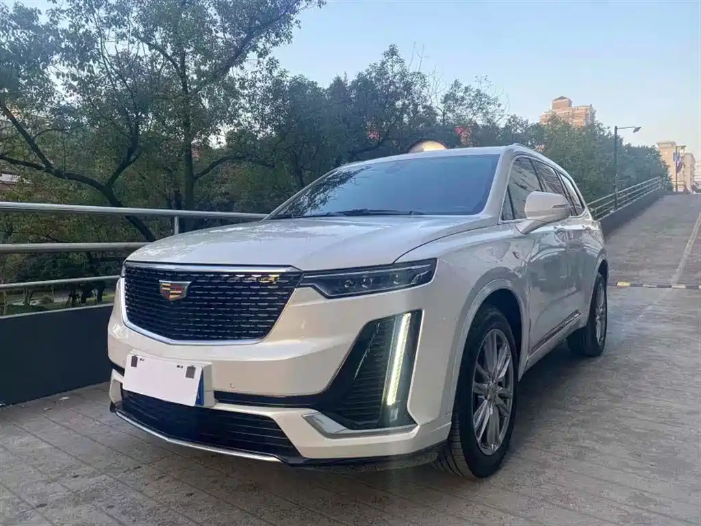 CADILLAC XT6 2022