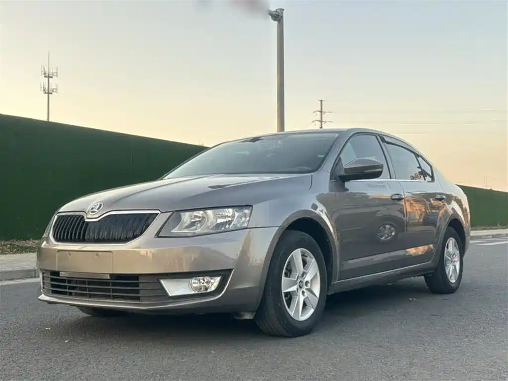 SKODA OCTAVIA 2015