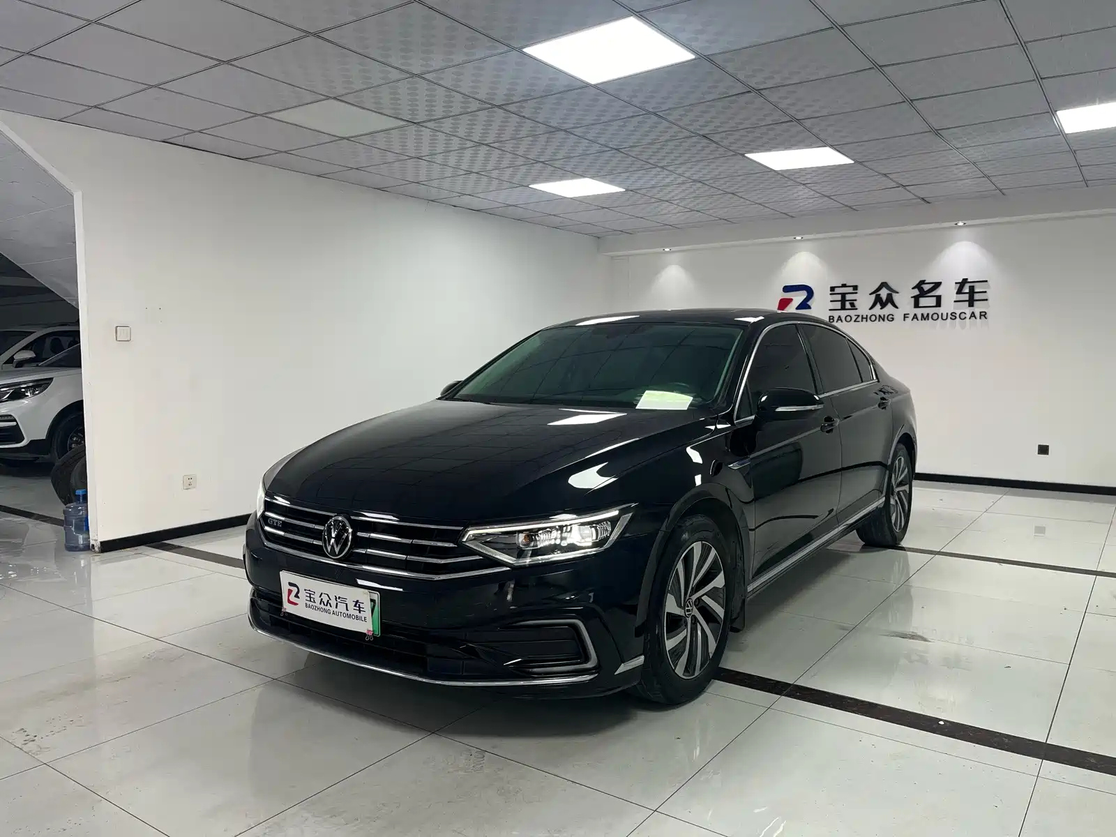 VOLKSWAGEN MAGOTAN GTE PLUG IN HYBRID 2022