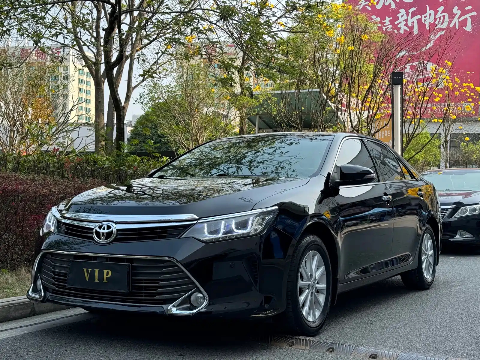 TOYOTA CAMRY 2015