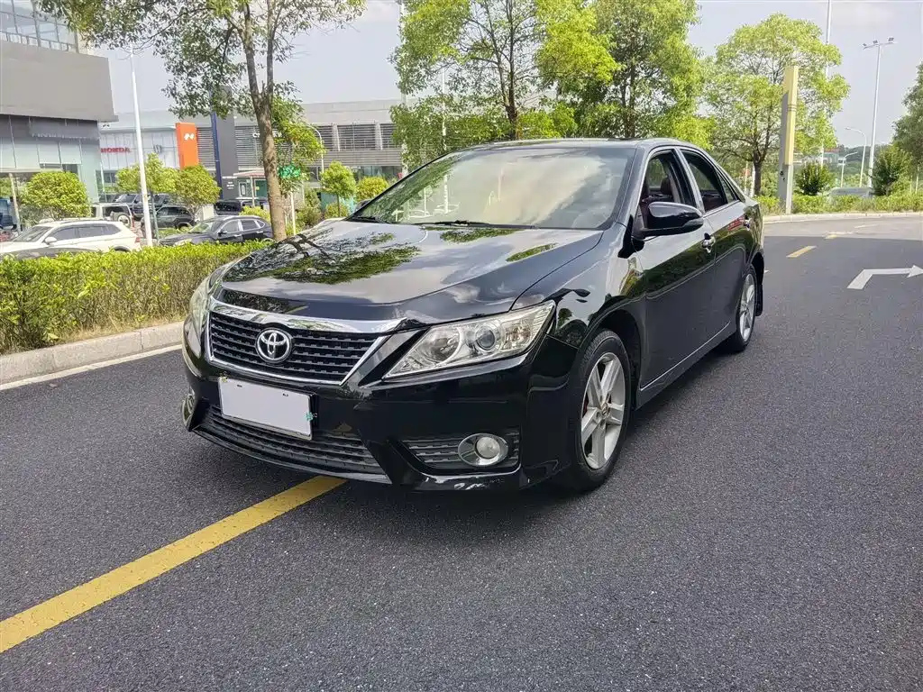 TOYOTA CAMRY 2012