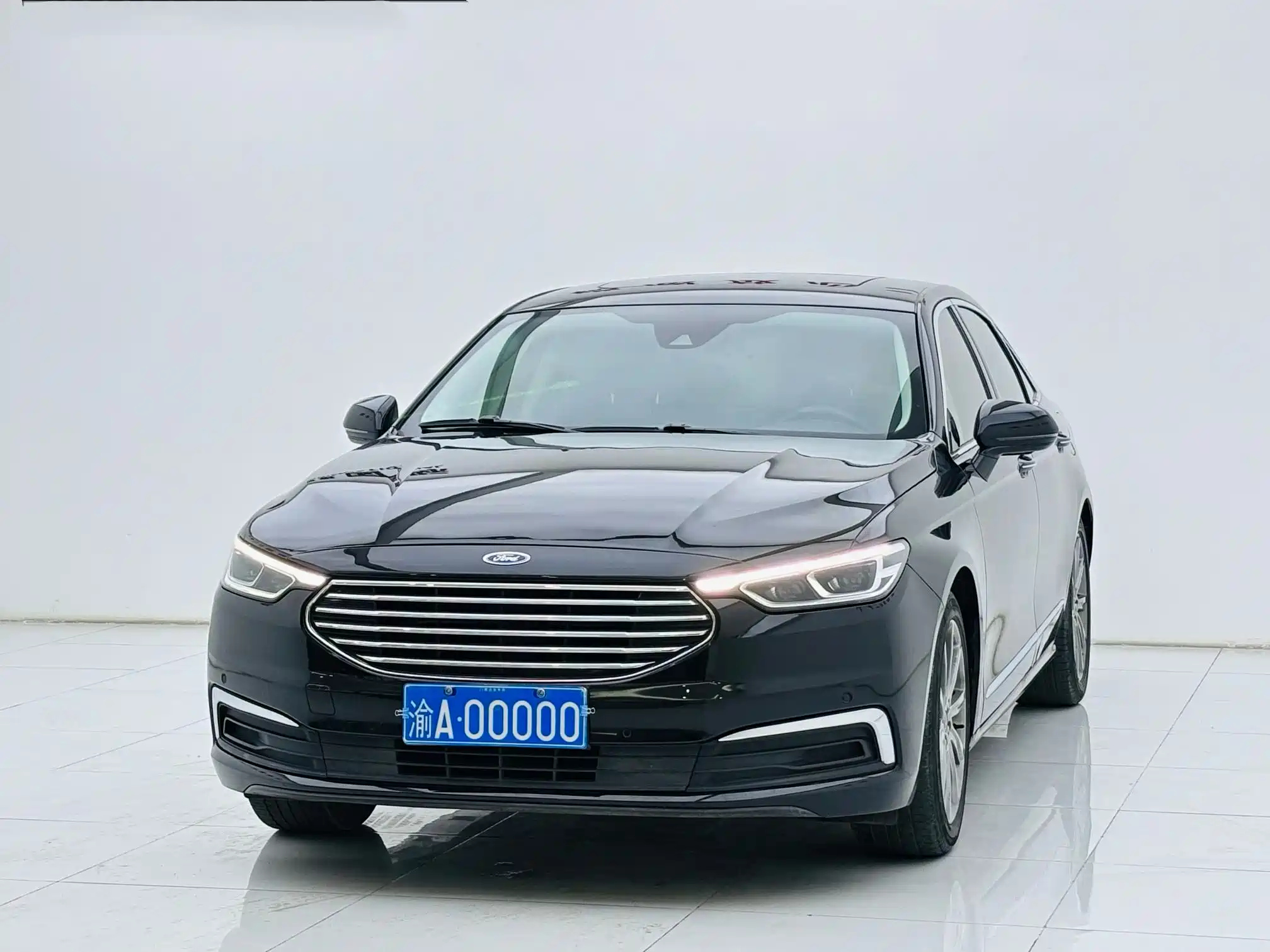 FORD TAURUS 2019