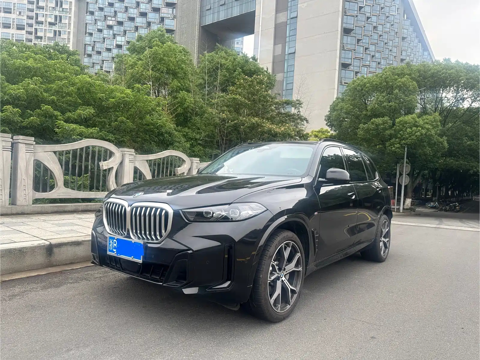 BMW X5 2023