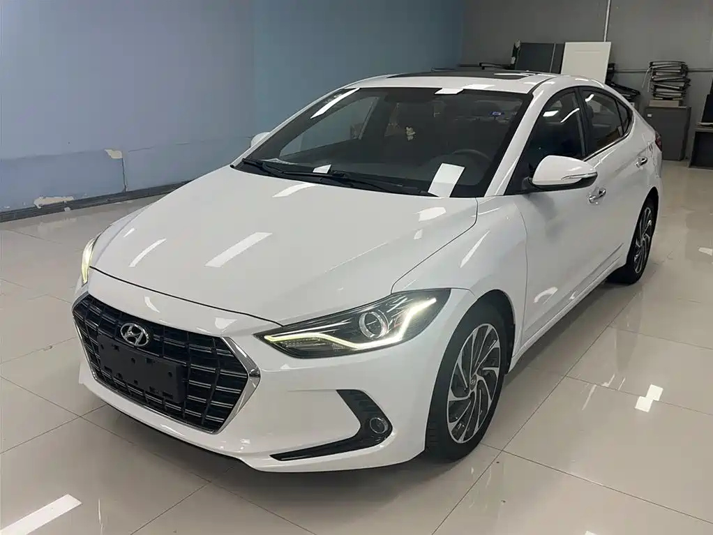HYUNDAI ELANTRA 2019