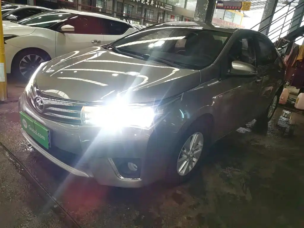 TOYOTA COROLLA 2017