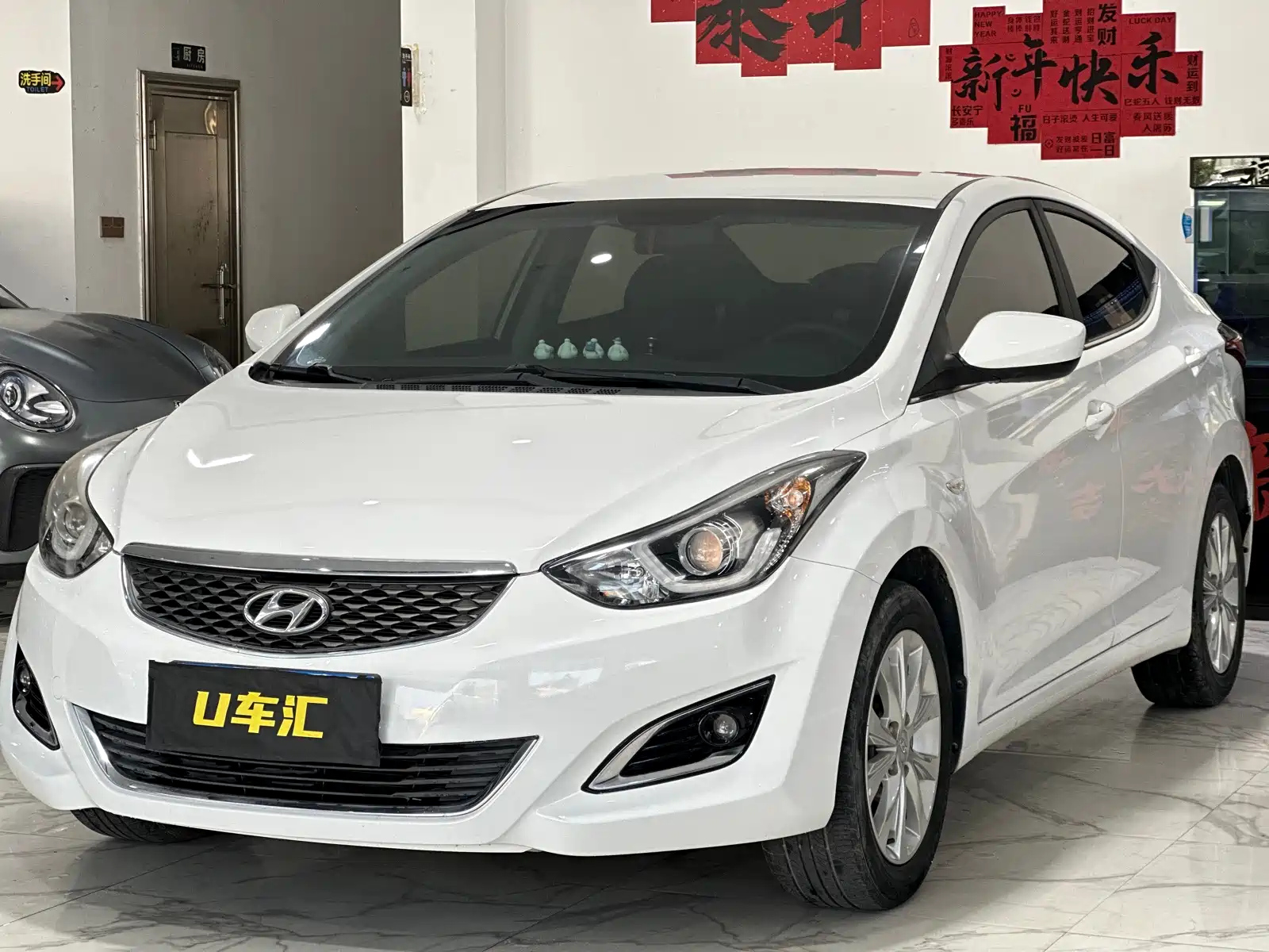 HYUNDAI ELANTRA 2016