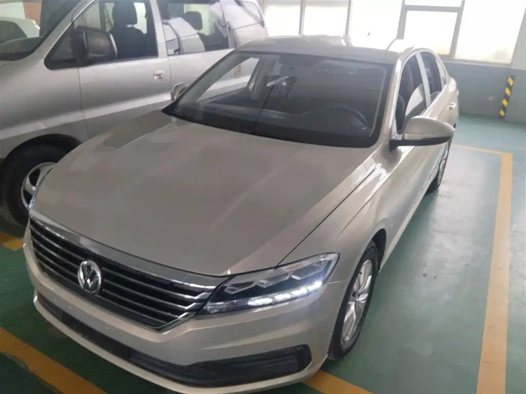 VOLKSWAGEN LAVIDA 2021