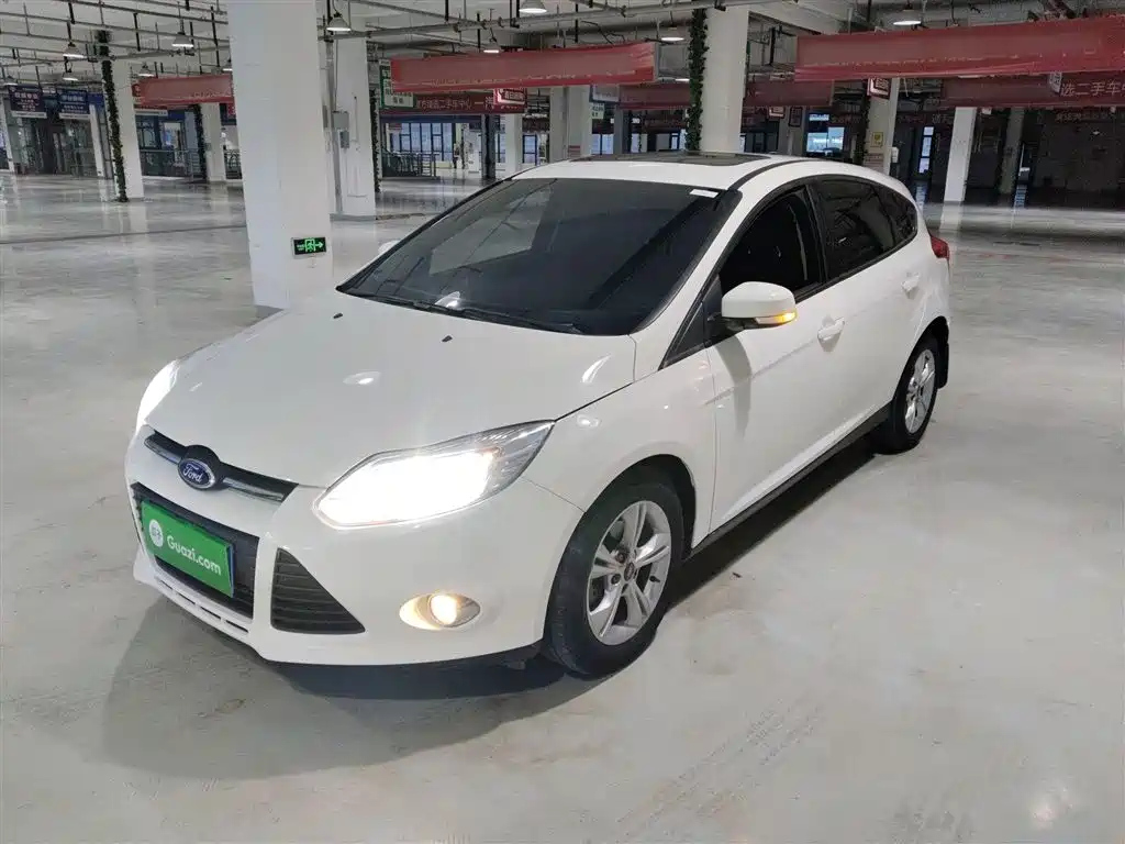 FORD FOCUS 2012