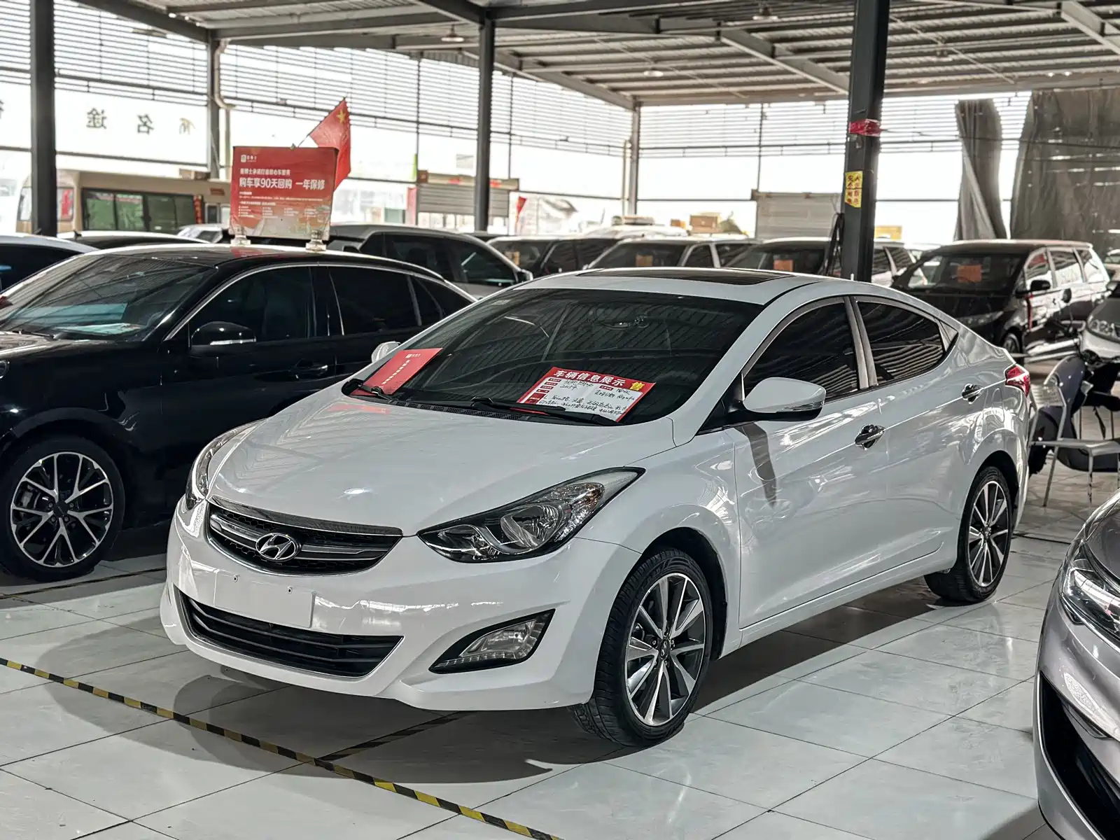 HYUNDAI ELANTRA 2015