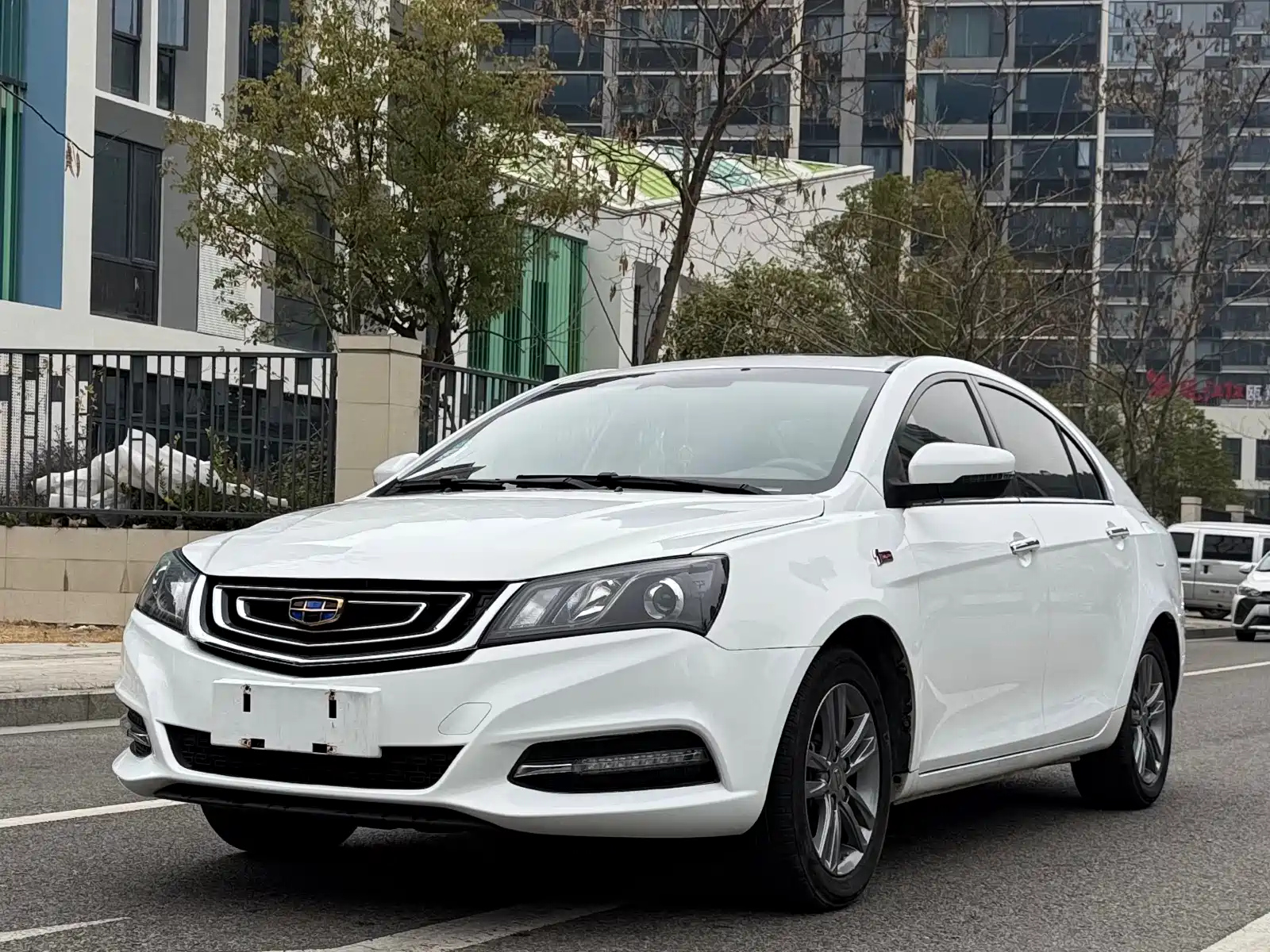 GEELY AUTO EMGRAND 2017