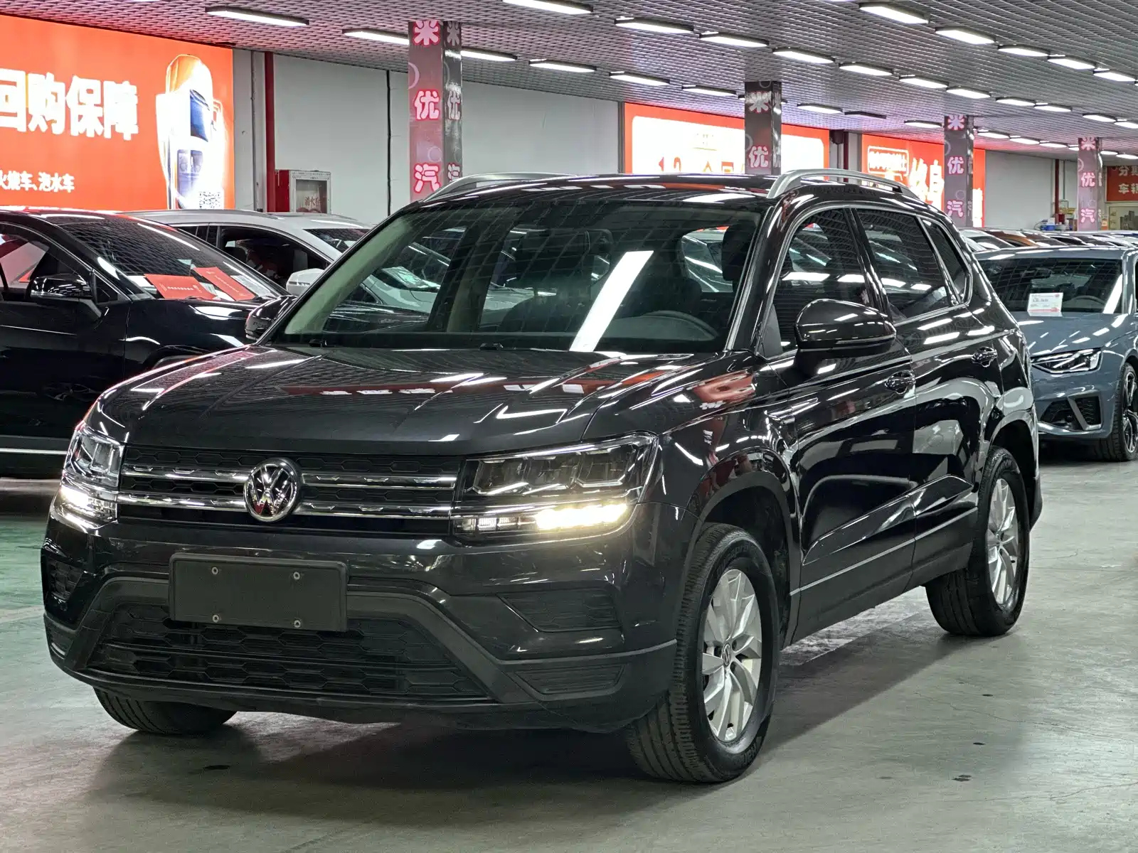 VOLKSWAGEN THARU 2020