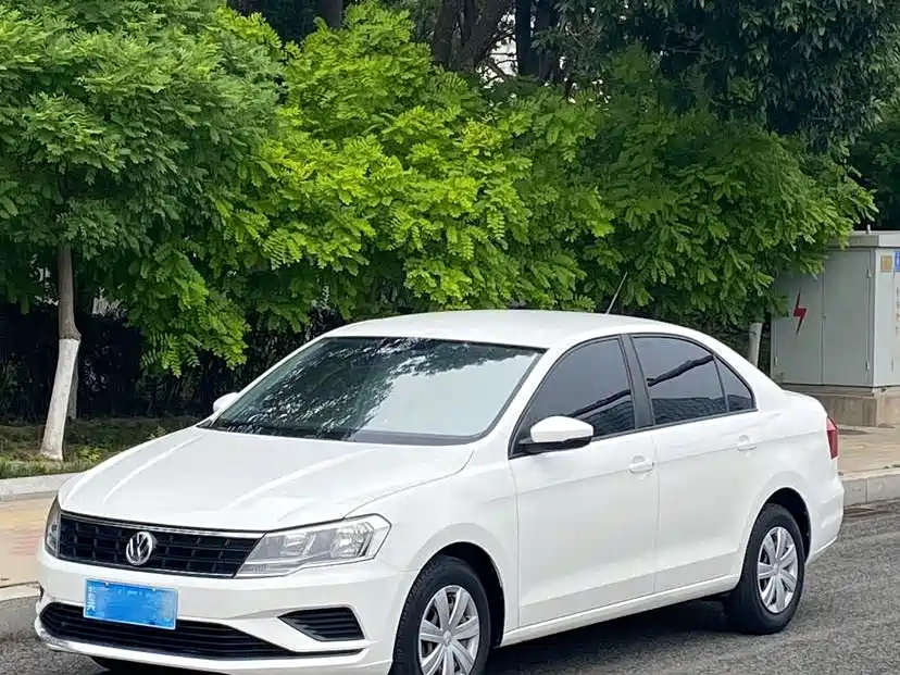 VOLKSWAGEN JETTA 2017