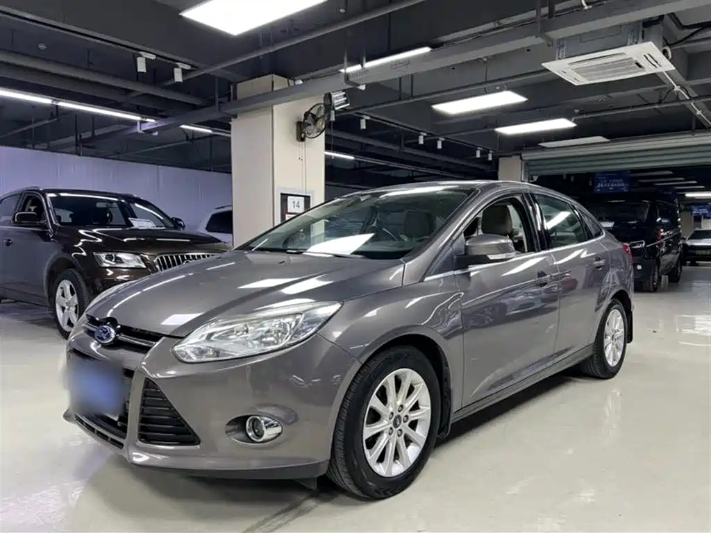 FORD FOCUS 2012