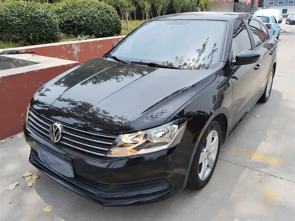 VOLKSWAGEN LAVIDA 2017